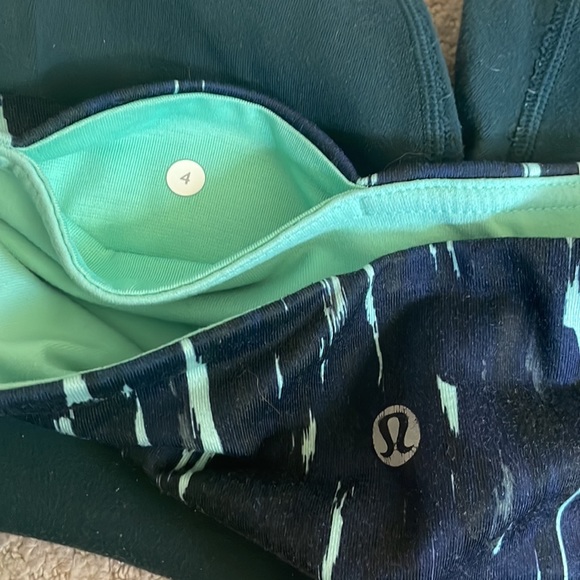 Lululemon reversible yoga pants - Picture 5 of 9